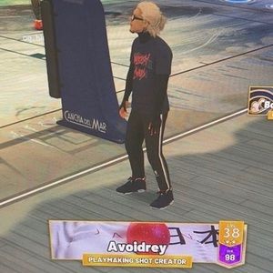 Play making shot going for cheap 📲 text me if your interested serious inquiries